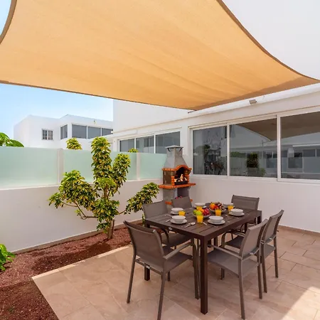 243 - Casa Yesenia By Now Ltd Vila Playa Blanca (Lanzarote)